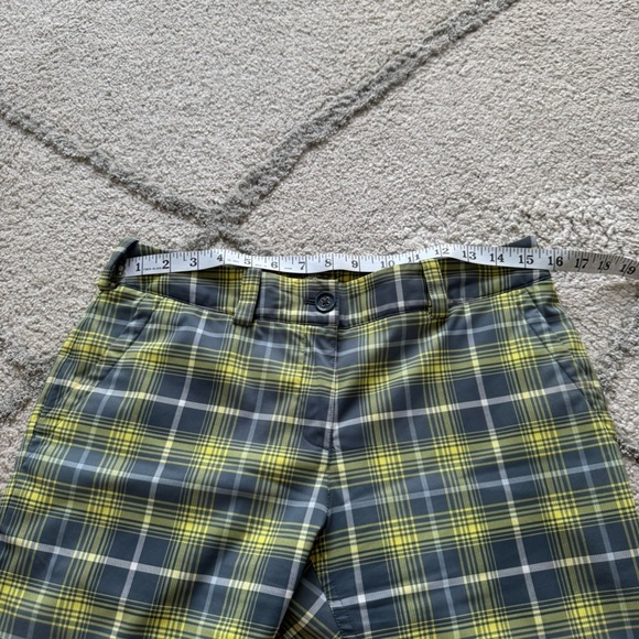 Nike golf Tour Performance Dri Fit Gray Yellow White Plaid Shorts long Bermuda 6 - Picture 5 of 7